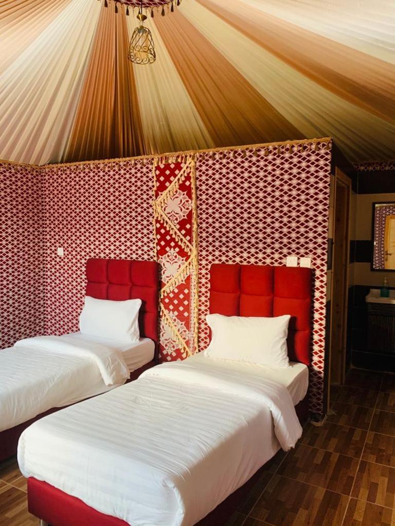 Maraheb Luxury Camp Hotel วาดิรัม ภายนอก รูปภาพ