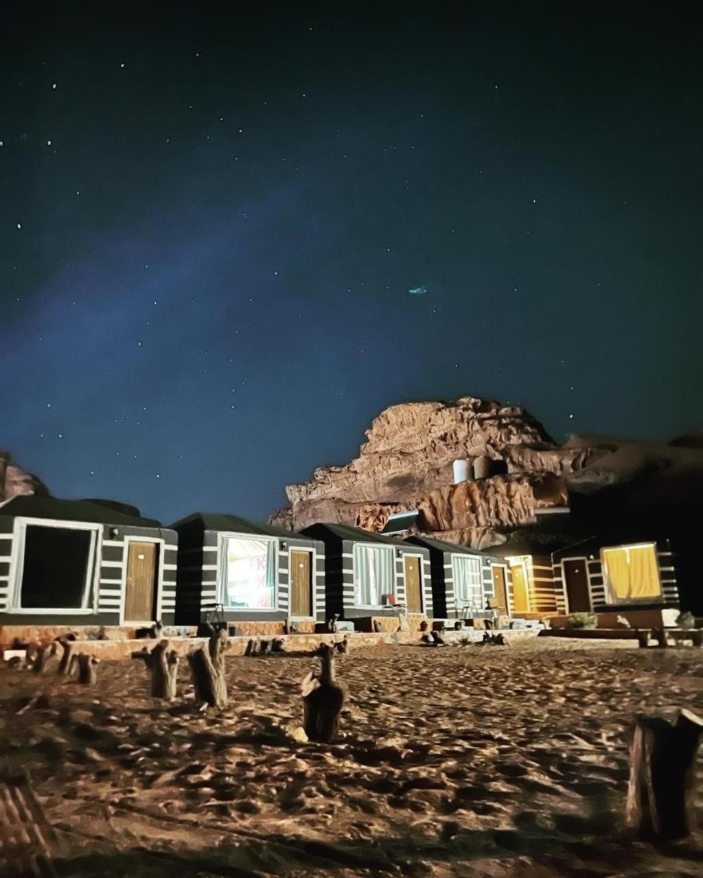 Maraheb Luxury Camp Hotel วาดิรัม ภายนอก รูปภาพ