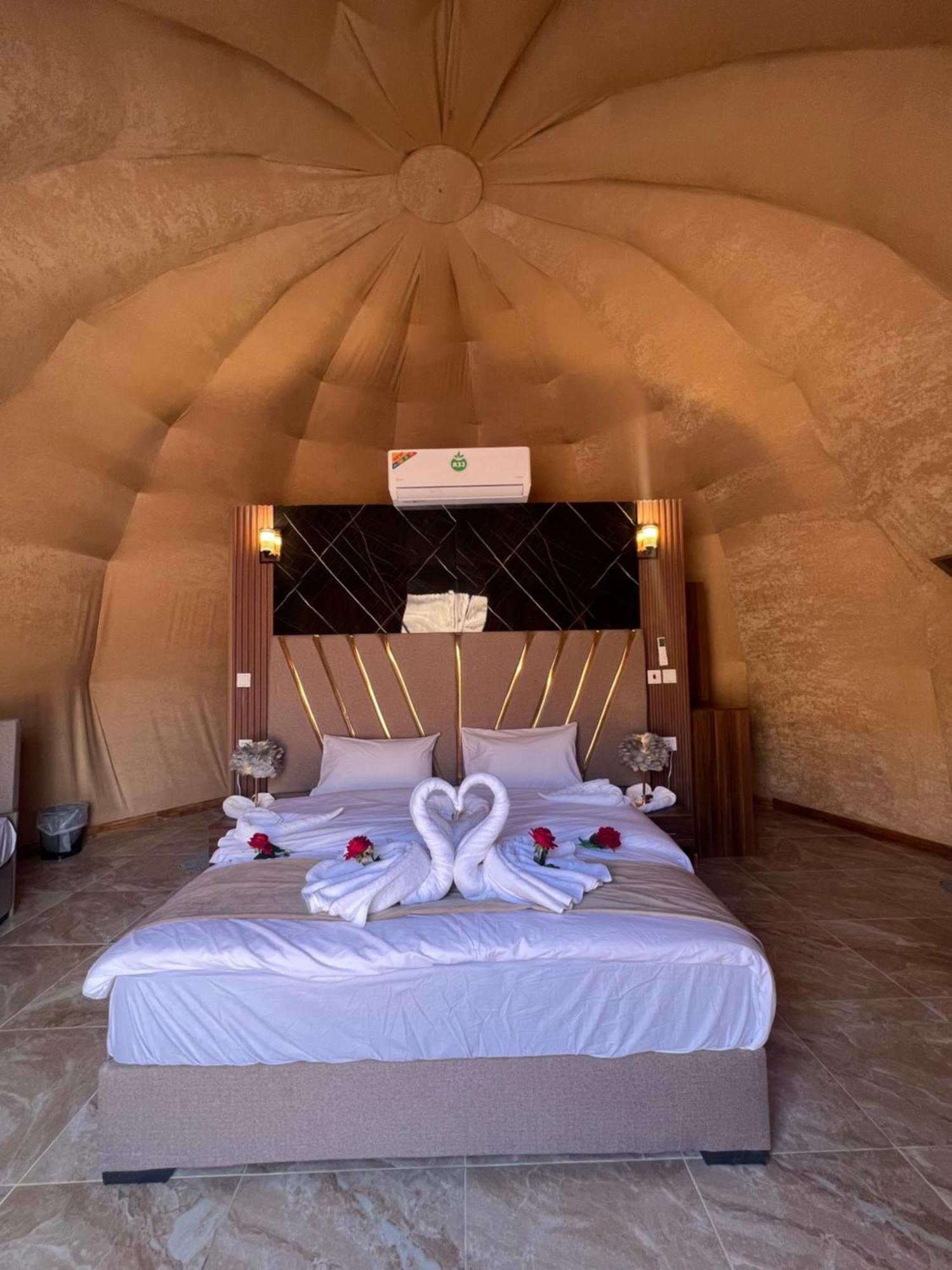 Maraheb Luxury Camp Hotel วาดิรัม ภายนอก รูปภาพ